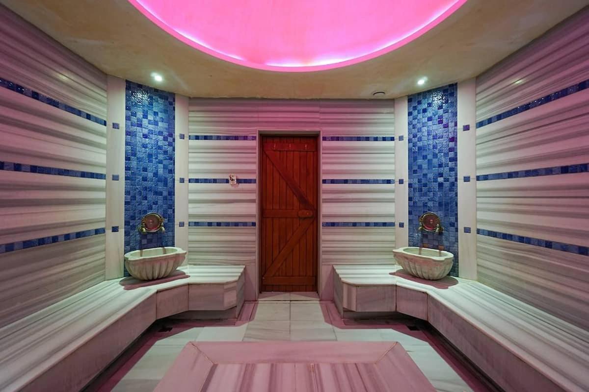 Magneficent Luxury Residence With Pool And Fitnes Истанбул Екстериор снимка